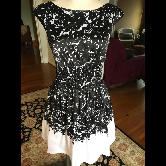 Jessica Simpson dress - Picture 3 of 3